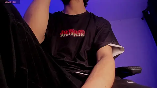 Snapshot of s_sven03 chatting on February 7, 2026, 11:30 pm s sven03 online show from February 7, 2026, 11:30 pm