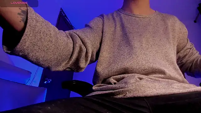 Snapshot of s_sven03 chatting on February 16, 2026, 1:46 am s sven03 online show from February 16, 2026, 1:46 am