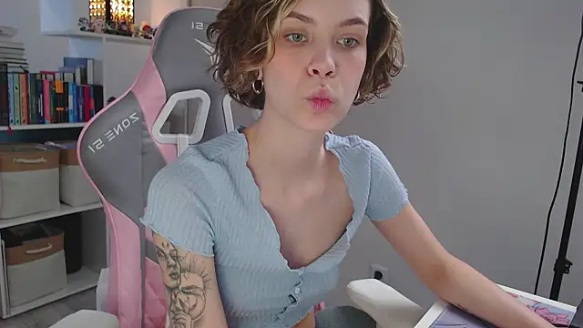 milly ross online show from December 20, 2024, 6:40 am