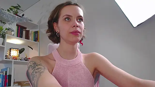 milly ross online show from January 5, 2025, 9:05 am