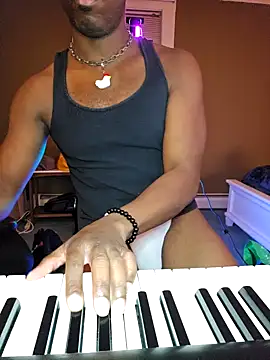 Snapshot of FrotandBicepsLover chatting on January 14, 2026, 2:28 am FrotandBicepsLover online show from January 14, 2026, 2:28 am