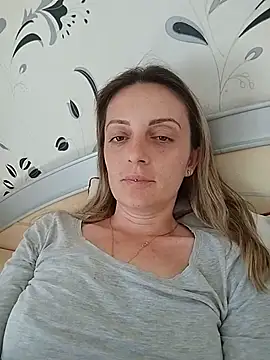 SophyGirl online show from May 14, 2026, 12:23 pm