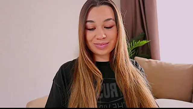 divetagrace online show from February 28, 2025, 1:47 pm