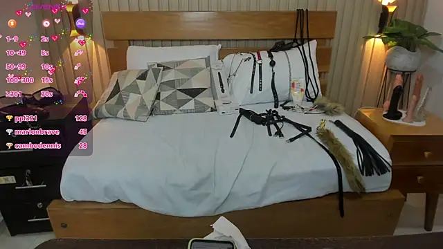 luciana ballesteros  online show from February 6, 2025, 12:26 pm