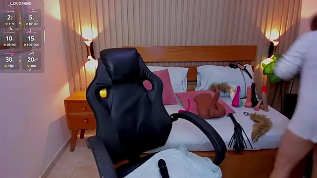 Snapshot of luciana_ballesteros_ chatting on February 11, 2026, 3:06 pm luciana ballesteros online show from February 11, 2026, 3:06 pm