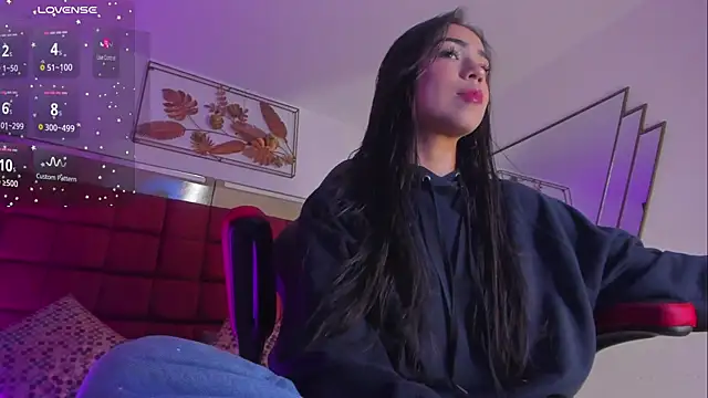 FaloonRoussel online show from October 25, 2025, 12:18 am