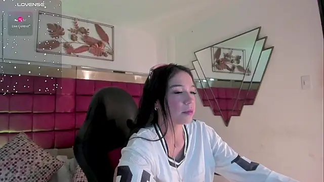 FaloonRoussel online show from February 20, 2026, 6:19 pm