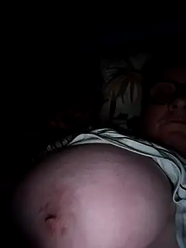 Snapshot of poussychats chatting on January 28, 2025, 12:57 am poussychats online show from January 28, 2025, 12:57 am