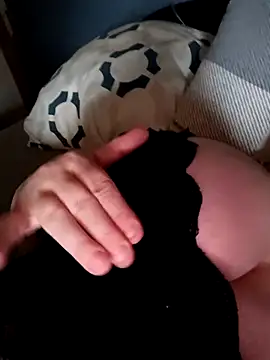 Snapshot of poussychats chatting on March 10, 2025, 4:03 pm poussychats online show from March 10, 2025, 4:03 pm