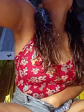 prettybella4u online show from June 5, 2026, 11:49 am