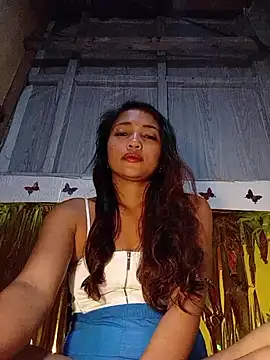 prettybella4u online show from June 8, 2026, 1:33 pm