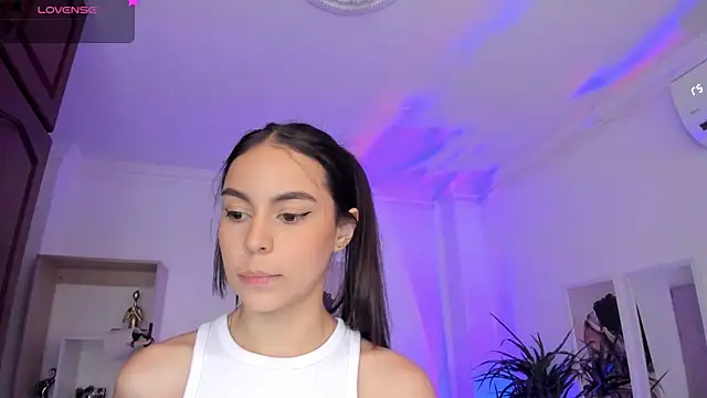 Aleejaa   online show from March 4, 2025, 5:24 pm