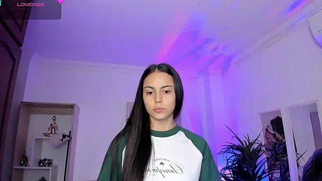 Aleejaa   online show from March 14, 2025, 11:34 am