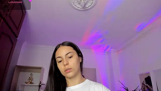 Aleejaa   online show from March 15, 2025, 11:40 am