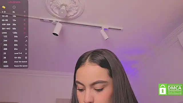 Aleejaa   online show from October 20, 2025, 11:32 am