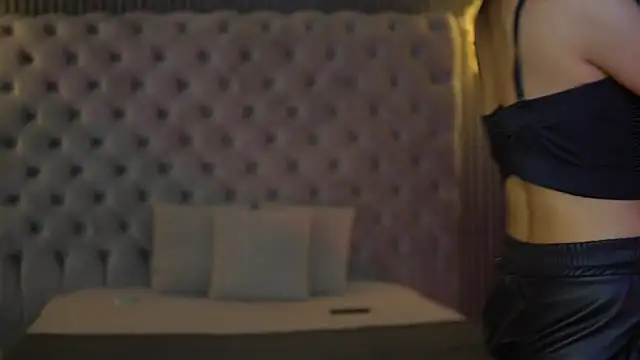 AmelyNoir online show from December 16, 2025, 5:07 pm