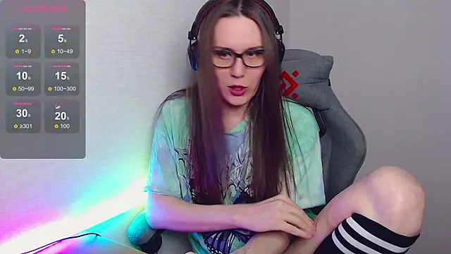 tracy cooper online show from November 25, 2025, 3:01 pm