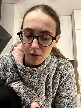 MartiniiSelenna online show from October 3, 2025, 5:37 am