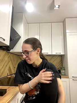 MartiniiSelenna online show from November 9, 2025, 8:23 am