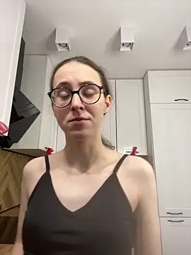 MartiniiSelenna online show from January 7, 2026, 6:49 am