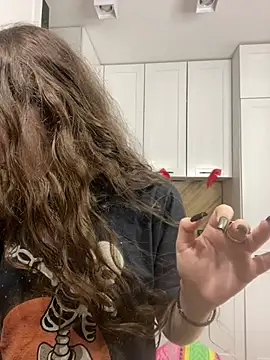 MartiniiSelenna online show from March 11, 2026, 7:03 am