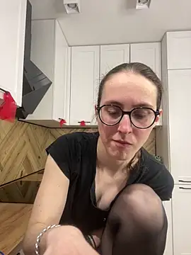 MartiniiSelenna online show from April 11, 2026, 7:45 am