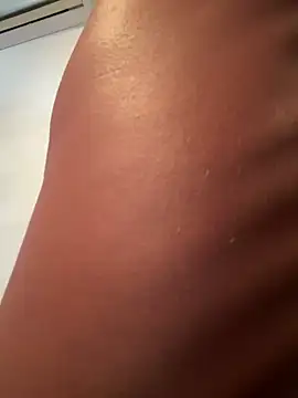 Rose-euphoria online show from October 14, 2025, 1:34 pm