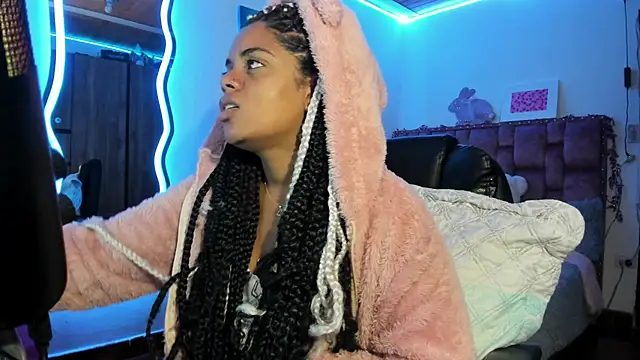 ladyrd1 online show from March 22, 2025, 4:35 am