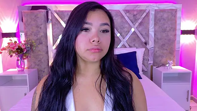 MarianaGarciaa   online show from October 2, 2025, 7:21 pm