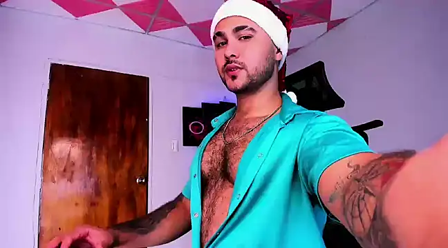 Sebas-hott online show from December 30, 2024, 2:20 am