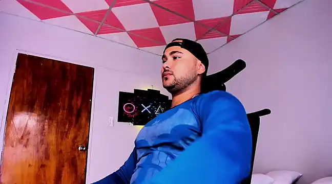 Sebas-hott online show from January 24, 2025, 3:00 am