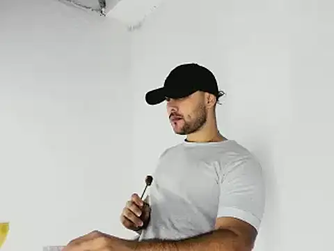 Sebas-hott online show from October 30, 2025, 10:43 pm