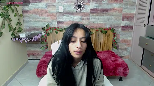 Snapshot of Lucy_joi chatting on December 14, 2024, 2:34 am Lucy joi online show from December 14, 2024, 2:34 am