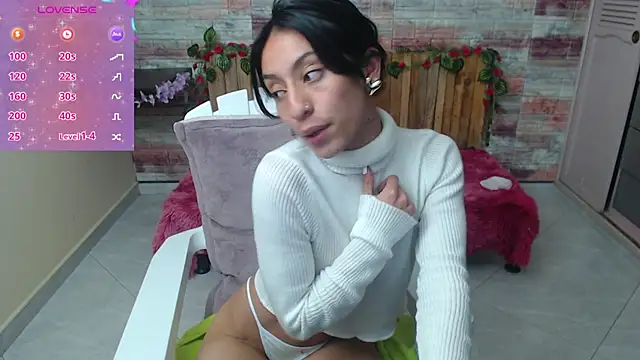 Snapshot of Lucy_joi chatting on December 22, 2024, 4:28 am Lucy joi online show from December 22, 2024, 4:28 am