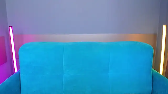 AlinaLovelyX online show from February 20, 2025, 1:25 am