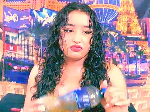 Snapshot of IndianAngel4u chatting on September 18, 2025, 5:31 am IndianAngel4u online show from September 18, 2025, 5:31 am