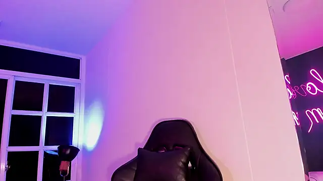 sabrinamilani online show from February 25, 2025, 6:47 am