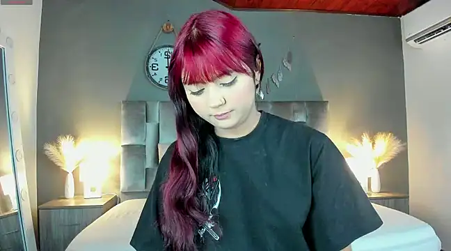 alaia-rogers online show from February 28, 2025, 11:36 am