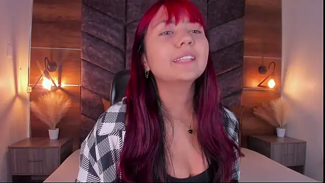 alaia-rogers online show from March 1, 2025, 2:44 pm