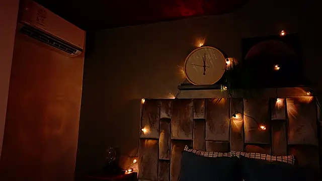 alaia-rogers online show from September 18, 2025, 11:34 am