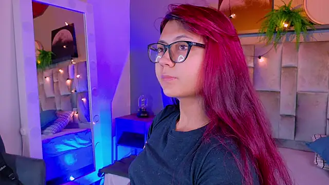 alaia-rogers online show from October 13, 2025, 11:43 am