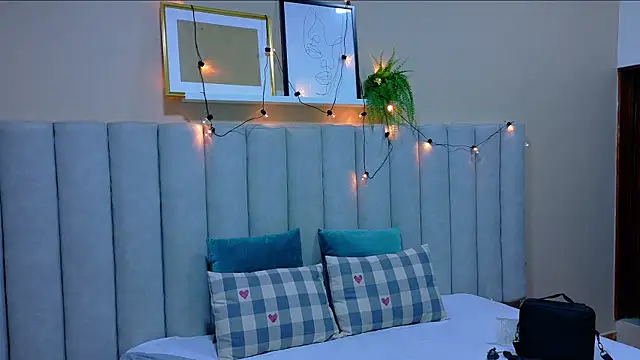 alaia-rogers online show from October 22, 2025, 11:32 am