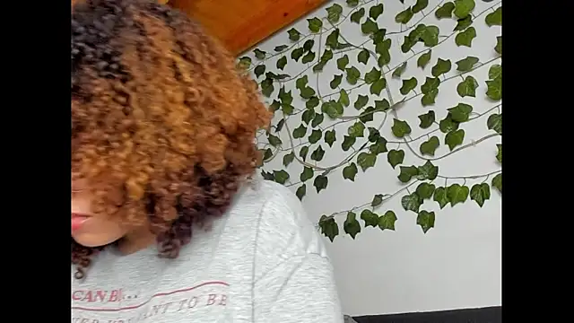 Snapshot of Ada_gales_ chatting on March 23, 2025, 12:26 am Ada gales online show from March 23, 2025, 12:26 am