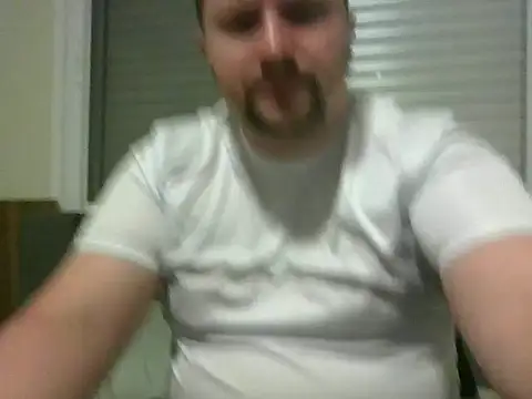 tropical guy90 online show from March 23, 2026, 4:16 am