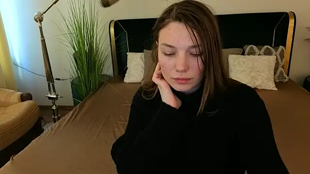 IceDanielles online show from April 3, 2026, 12:36 pm