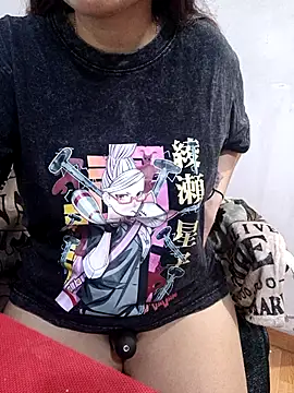 ZUCAAT online show from April 14, 2026, 4:07 am