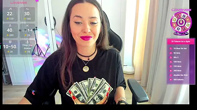 PlayfulGoddess online show from June 10, 2026, 10:47 am