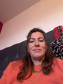 Lwhite1 online show from February 18, 2026, 4:47 pm