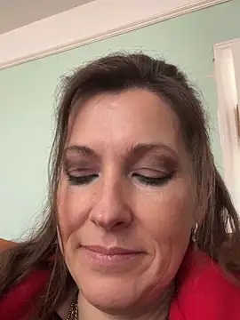 Lwhite1 online show from April 17, 2026, 3:15 pm