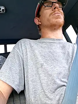 REDHAMMER  online show from April 29, 2026, 9:21 pm